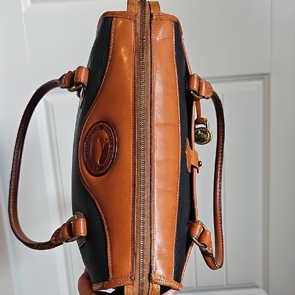 Dooney and Bourke Vintage Striking Night Sky Dark Blue Satchel Shoulder Bag - Picture 14 of 16